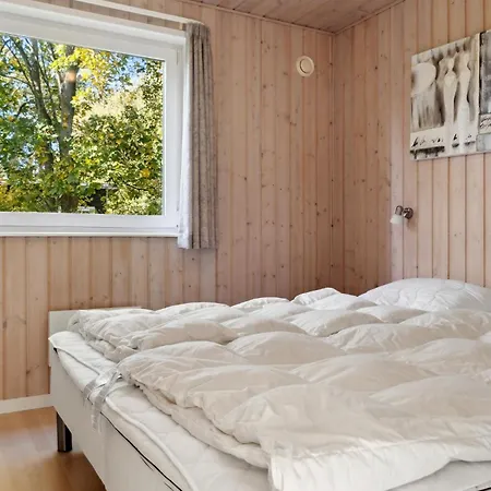 Dom wakacyjny 3 Bedroom Awesome In Rødby