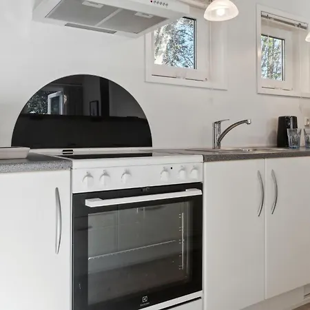 Dom wakacyjny 3 Bedroom Awesome In *